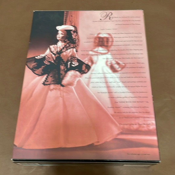 Hollywood Legend Scarlett O’Hara Barbie - Picture 3 of 6